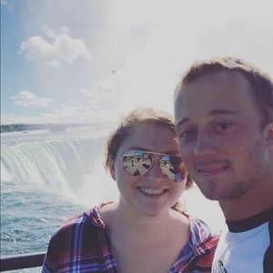 Meet your Posher, Shea